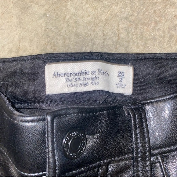 Vegan Leather 90s Straight Ultra High Rise Pant - Picture 8 of 8